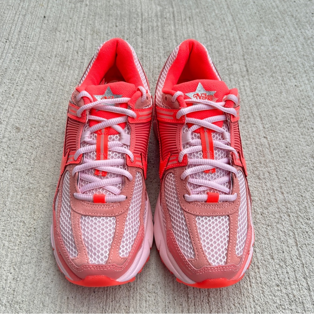Nike Vomero 5 WMNS “Barbie/Hot Punch Pink Foam” 2023 - Picture 3 of 4